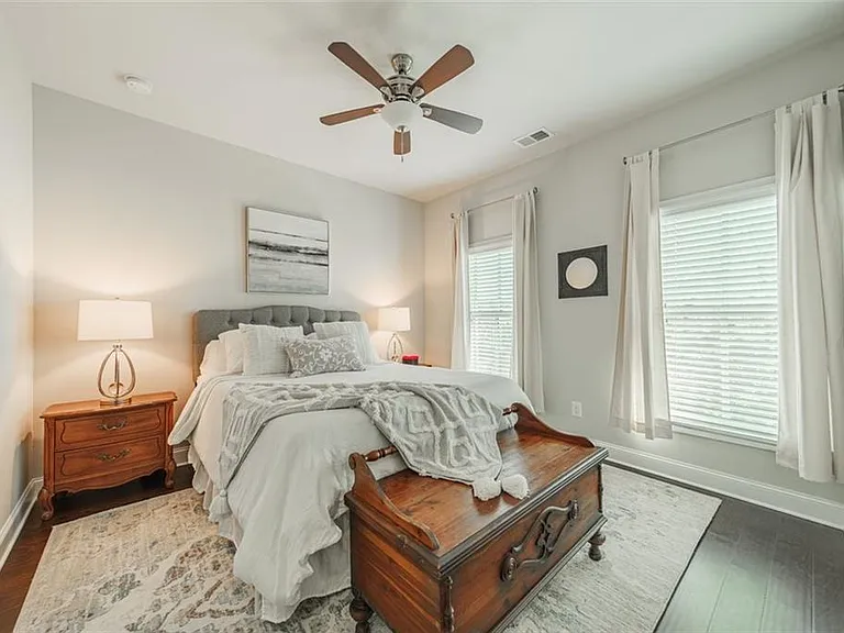 690 Arklow Dr — Photo 25