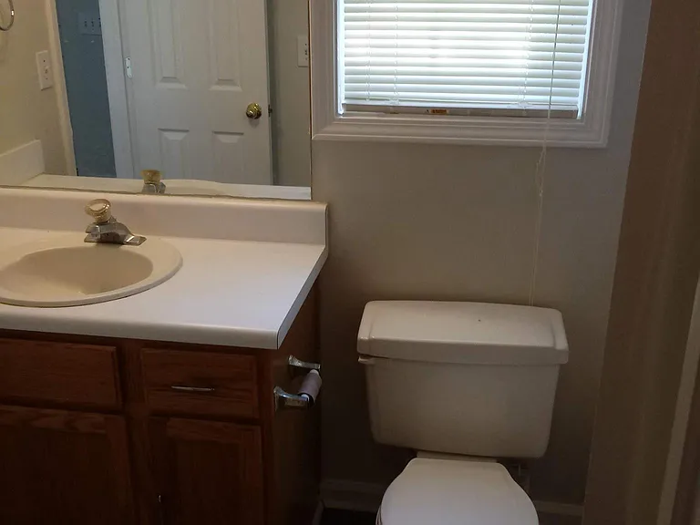 Avensong Village Cir — Photo 8