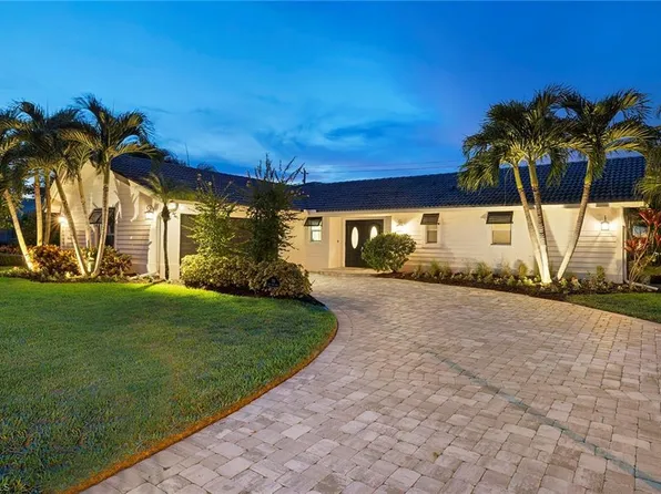 765 High Pines DR, NAPLES, FL 34103