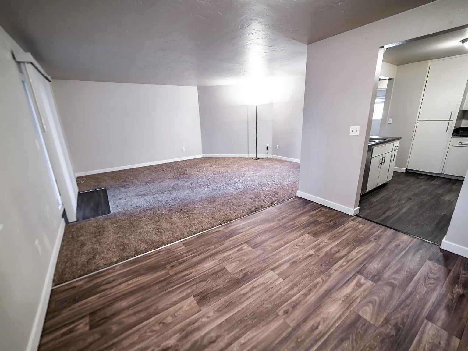 1 bed, 892 sqft, $1,850 — Photo 2