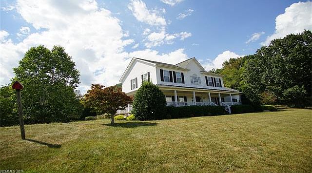 1st image of 134 Douglas Dr