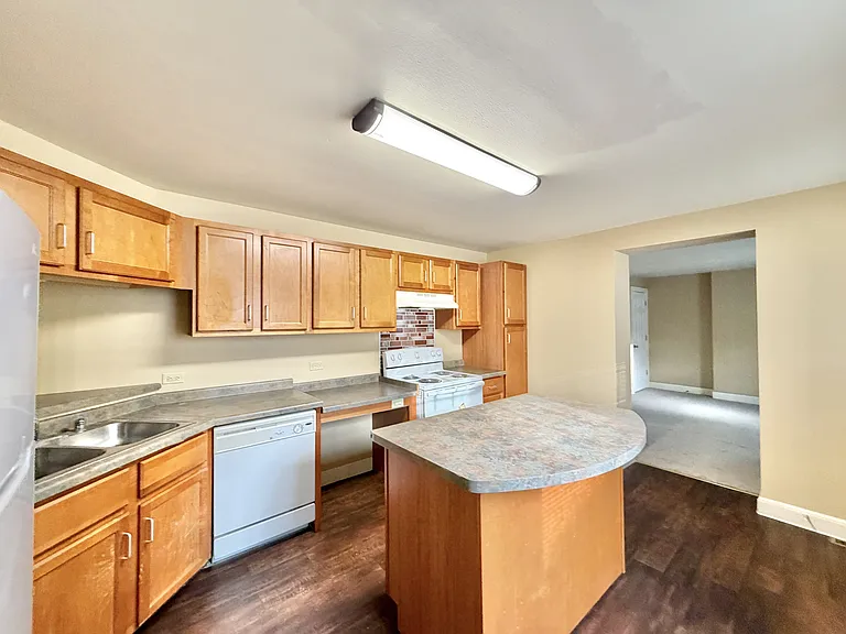206 Carpenter St #3 — Photo 12