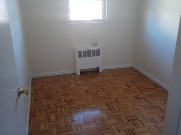 4th image of 3836 Bronxwood Ave Floor 2