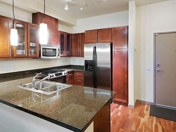 5th image of 375 Kirkland Ave APT 344
