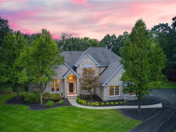 194 Camp Meeting Rd, Sewickley, PA 15143