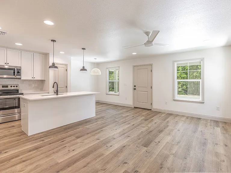 225 Hudson Boyd Ct — Photo 5