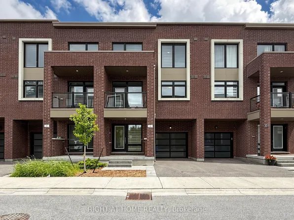 23 Moneypenny Pl, Vaughan, ON L4J 0K9