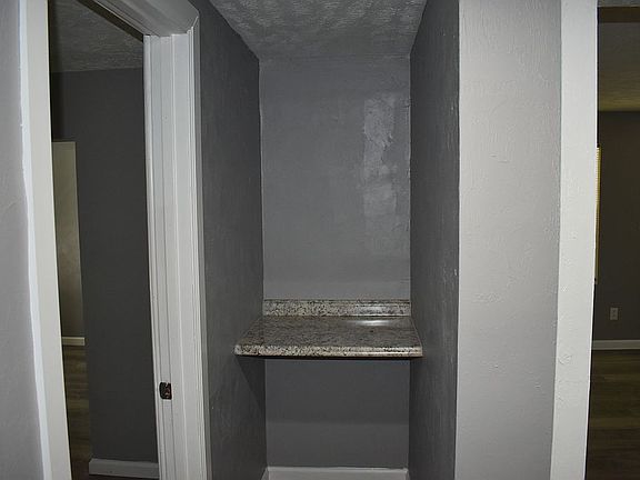 4th image of 3351 Dallas Ave