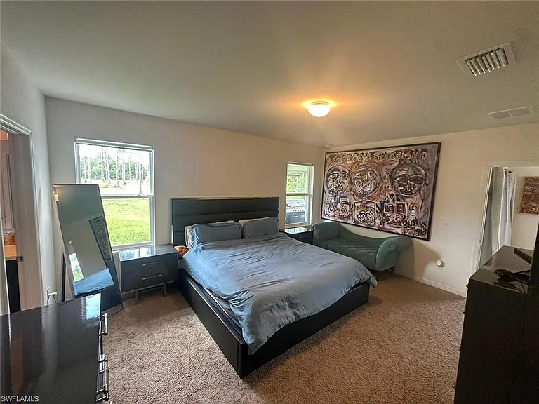 4115 14th Ave NE — Photo 35