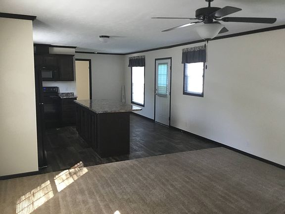 4th image of 20 Cherokee Dr #102