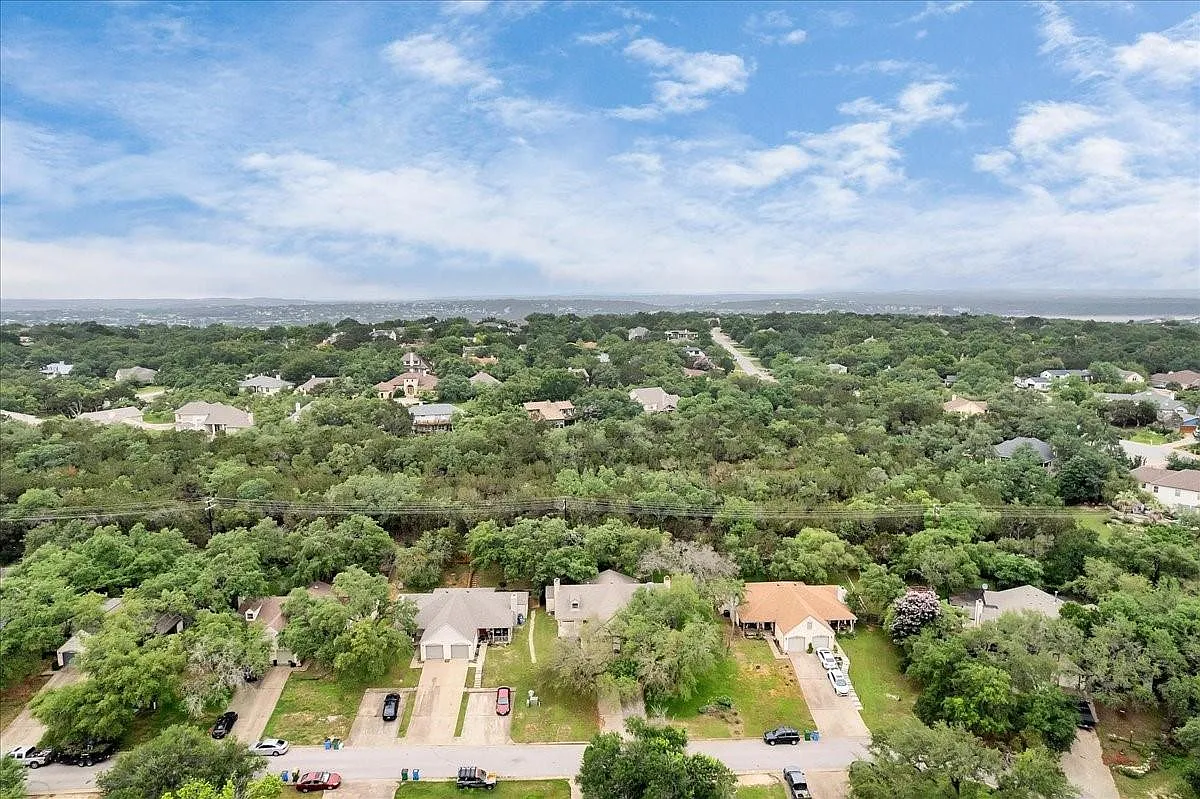 2 bed, 2.0 bath, 1144 sqft, $1,700 — Photo 3