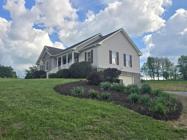 1440 Hale Rd NE, Check, VA 24072