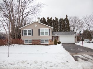 2627 N Ridge Ave, Arlington Heights, IL 60004