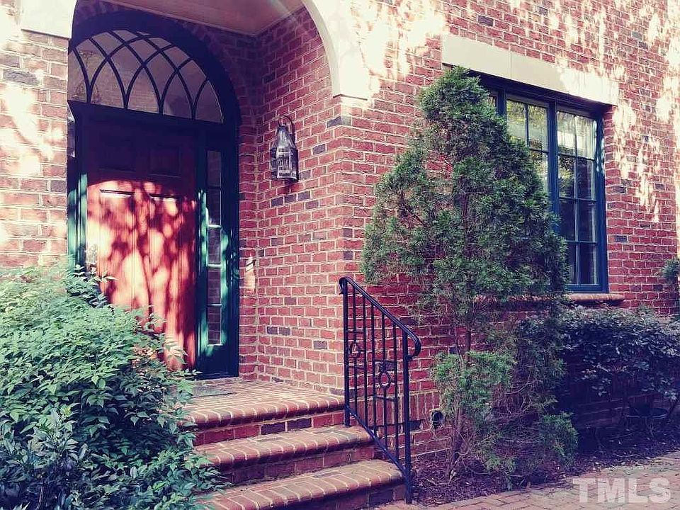 2nd image of 204 Village Gate Dr