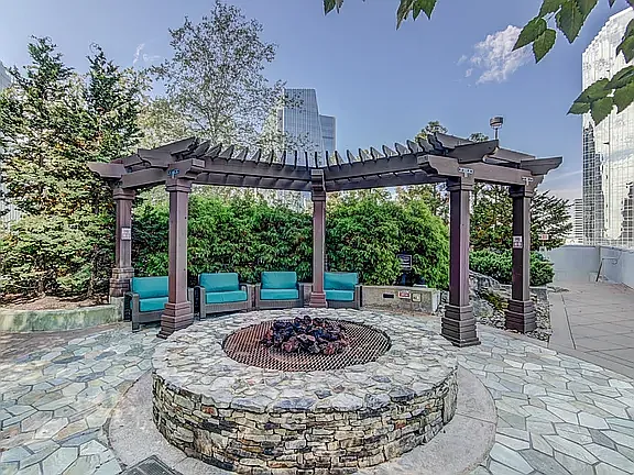 3324 Peachtree Rd NE #2210 — Photo 36