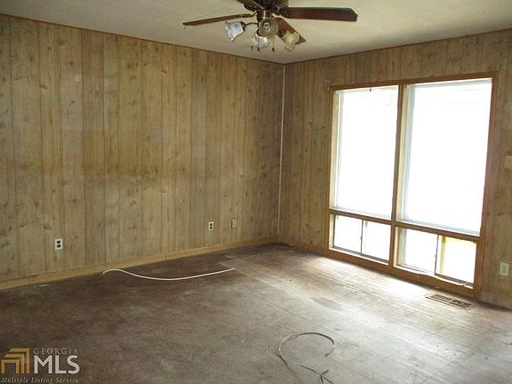 2nd image of 854 Cascade Dr