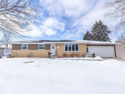 1231 Colle St, Luxemburg, WI, 54217