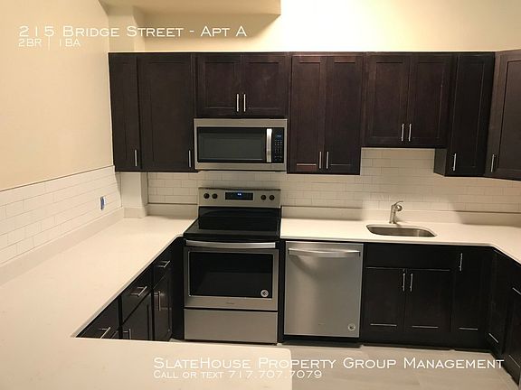4th image of 215 Bridge St APT A