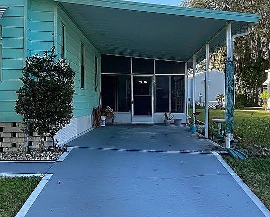 2nd image of 350 Orchid Dr