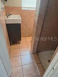 1900 Bayshore Rd #C — Photo 3
