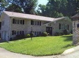 200 E Thistle Ct, New Martinsville, WV 26155