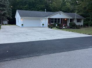 2786 Madonna Dr, Eden, NY 14057