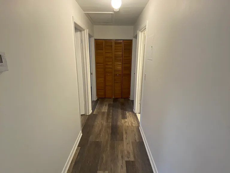 1001 Crawford St — Photo 6