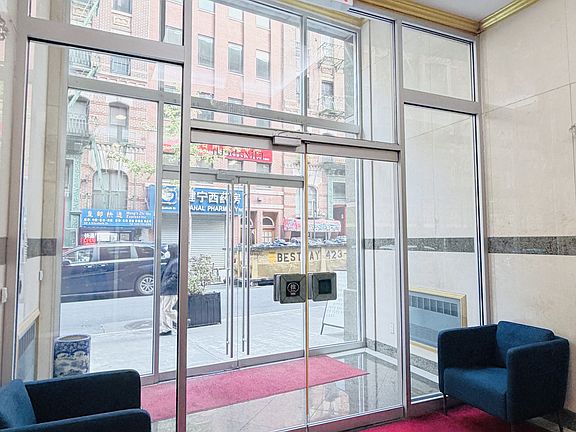 3rd image of 87-89 Elizabeth St #4D