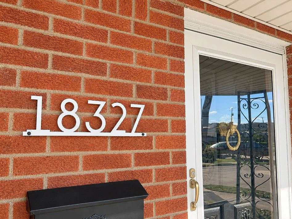 3 bed, 1.0 bath, 1143 sqft, $1,950 — Photo 3