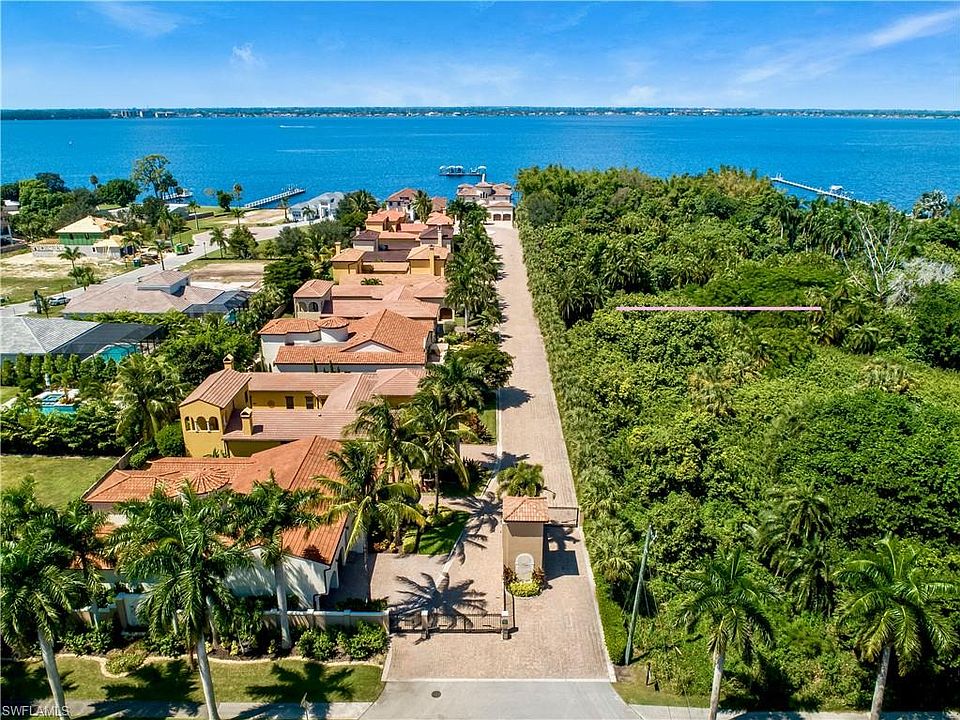 1st image of 8941 River Palm Ct