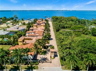 8941 River Palm Ct, Fort Myers, FL 33919