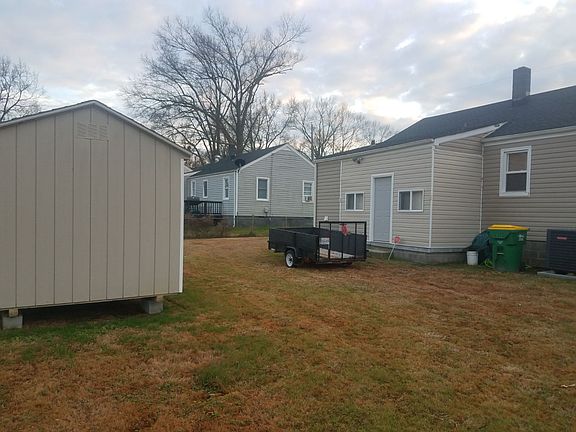 4th image of 1203 Stewart Ave