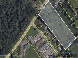 136 Carbondale Rd, Waymart, PA 18472