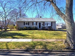 12 Cedar Spring Rd, Milford, CT 06460