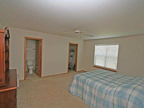 5th image of 6196 Lincoln Dr