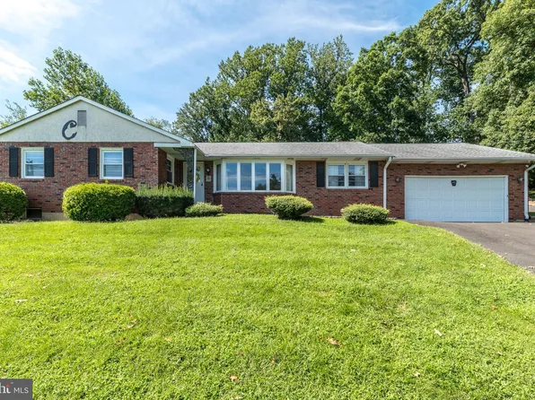 928 Twining Rd, Dresher, PA 19025