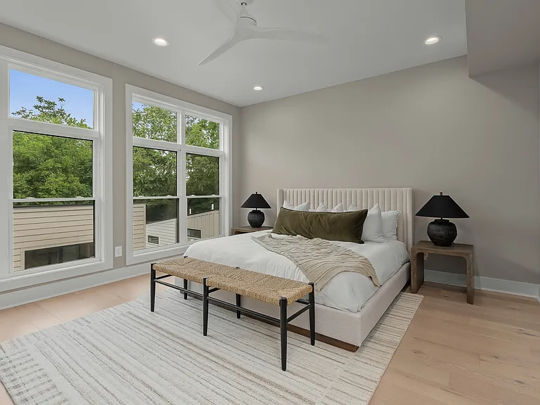 2305 Eastland Ave #E — Photo 16