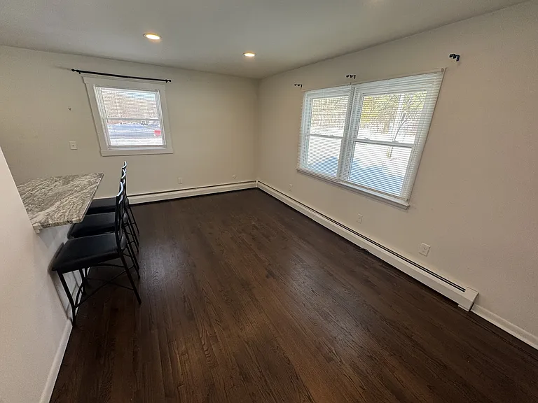 98 East Market Street — Photo 11