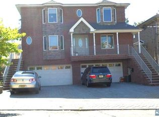 46 W Central Blvd, Palisades Park, NJ 07650