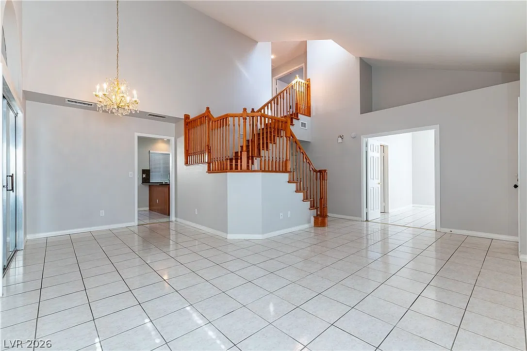 3 bed, 3.0 bath, 1840 sqft, $2,195 — Photo 3