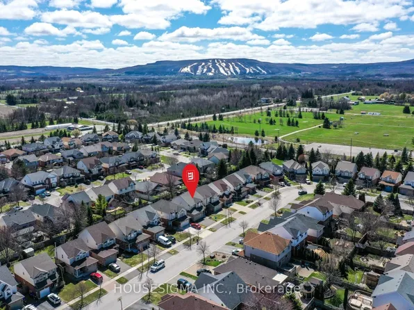 22 Highlands Cres, Collingwood, ON L9Y 5H3