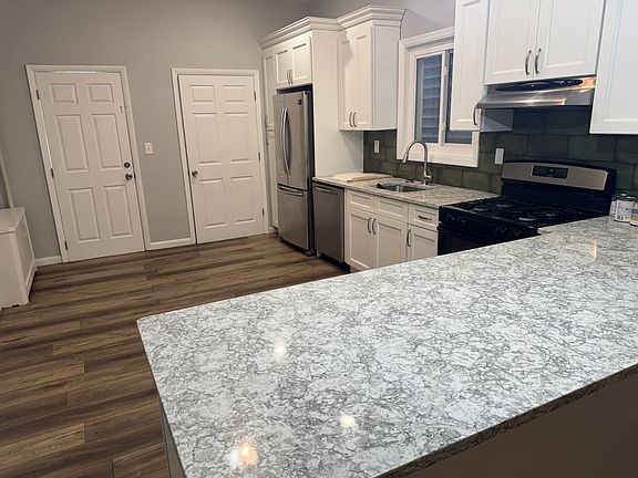 5th image of 310 Hamilton St #1