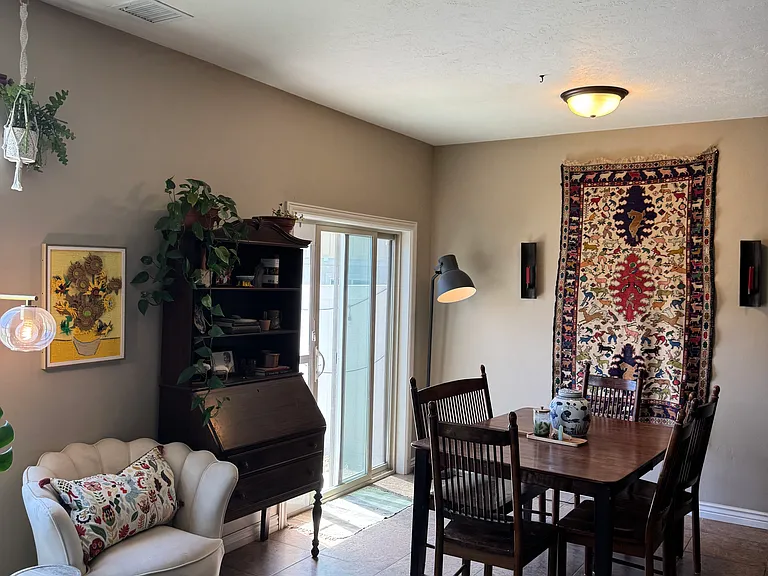 1009 W Village Bend Ln — Photo 3
