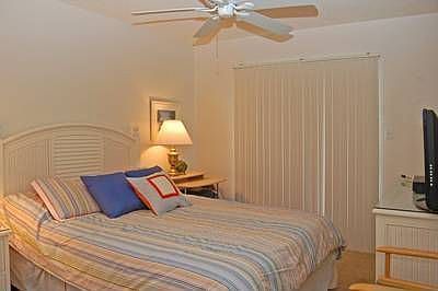 5th image of 524 Beach Park Ln