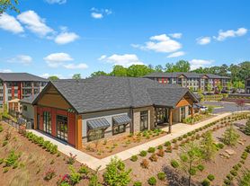 Populus Westside Apartments