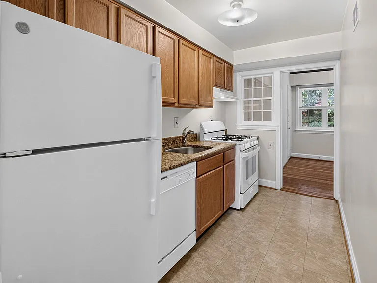 7814 Tilbury St #20 — Photo 8