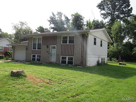 2nd image of 5237 Englewood Dr