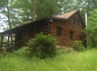 121 Needle Point Rd, Evans City, PA 16033