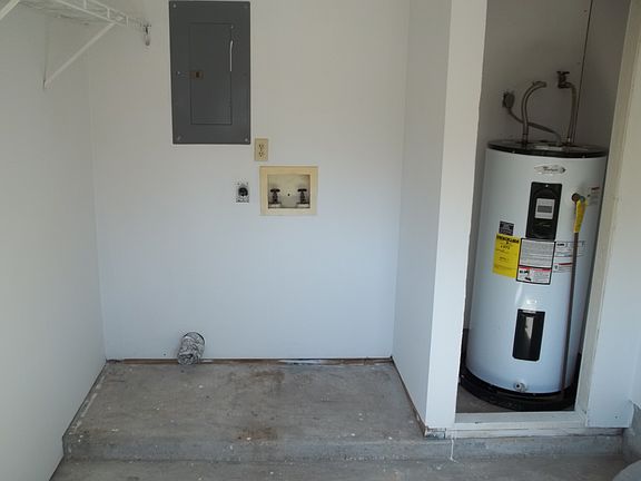 5th image of 318 Seminola Blvd
