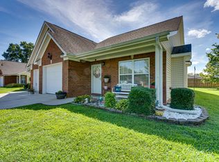 288 Briarstone Dr, Rossville, GA 30741